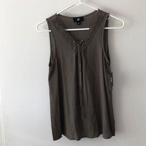 IZ Byer Lace up Tank size S NWT Olive